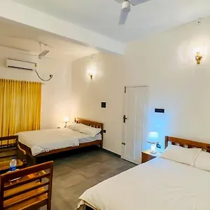  Homestay Elzas India